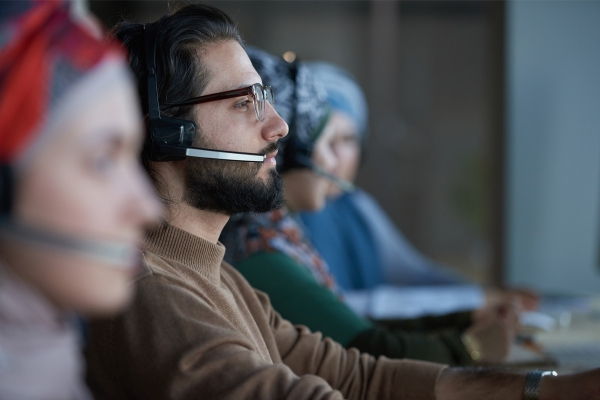 peopleworkingatcallcenter20231127051810utc.jpg